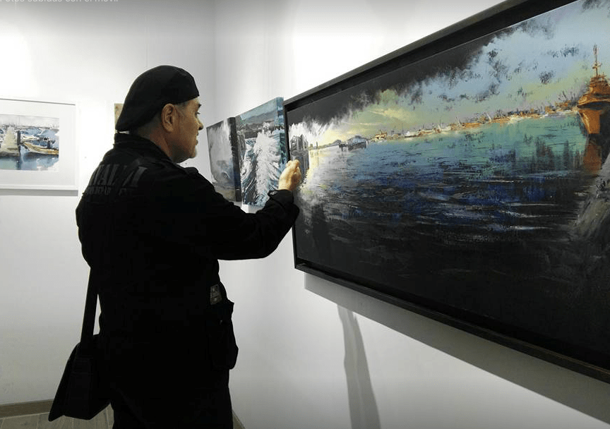 Acerca de mí 2 Paco Navarro pintando el mar